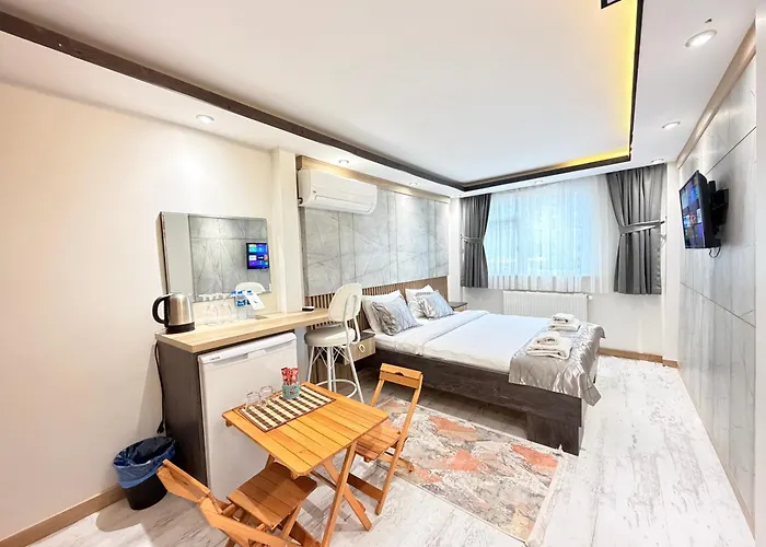 The Blue Mansion Modern فندق *