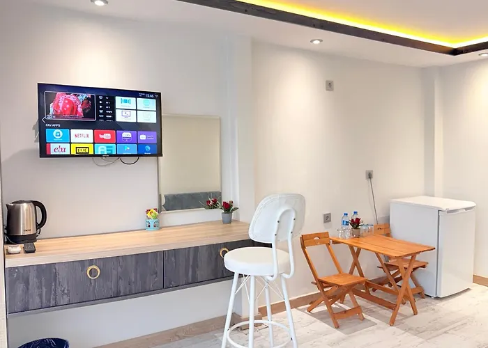 The Blue Mansion Modern فندق *